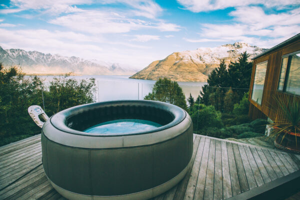 Water change + Clean Sauna (recommended after 7 nights) - SPA + Sauna + Cold Pluge - Queenstown