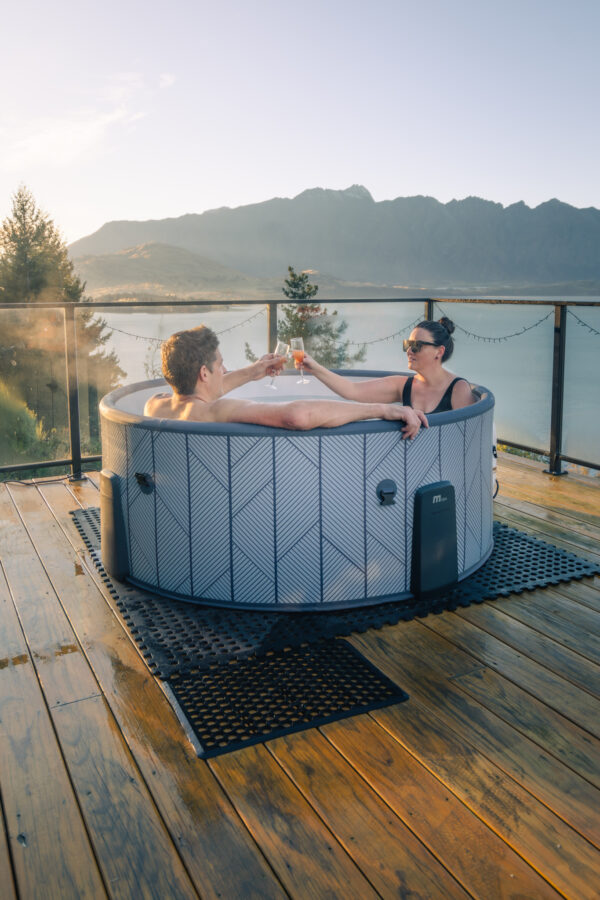 6 Seater Spa Pool - Queenstown